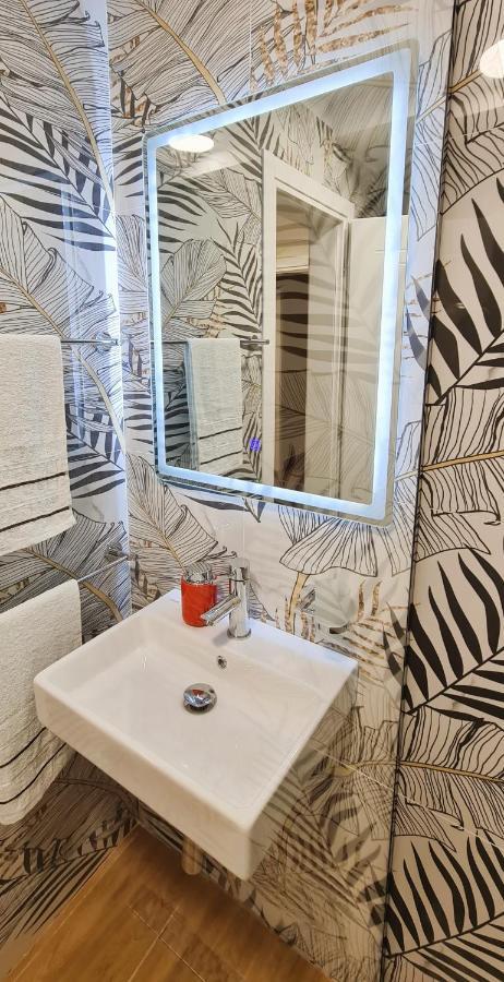 Appartement 2v1 - Center 3 *